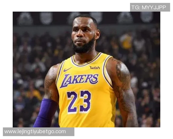 罗林斯进攻端显著提升投射水平逐渐稳定引关注 罗林斯进攻端显著提升投射水平逐渐稳定引关注