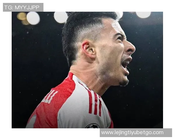 卡拉格展望2026年阿森纳夺英超冠军拜仁问鼎欧冠荣耀