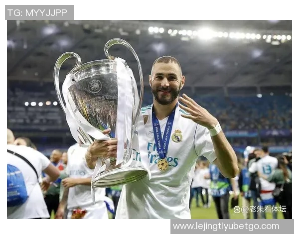 穆里尼奥回忆皇马时期称全胜阿贾克斯因有C罗本泽马伊瓜因助力